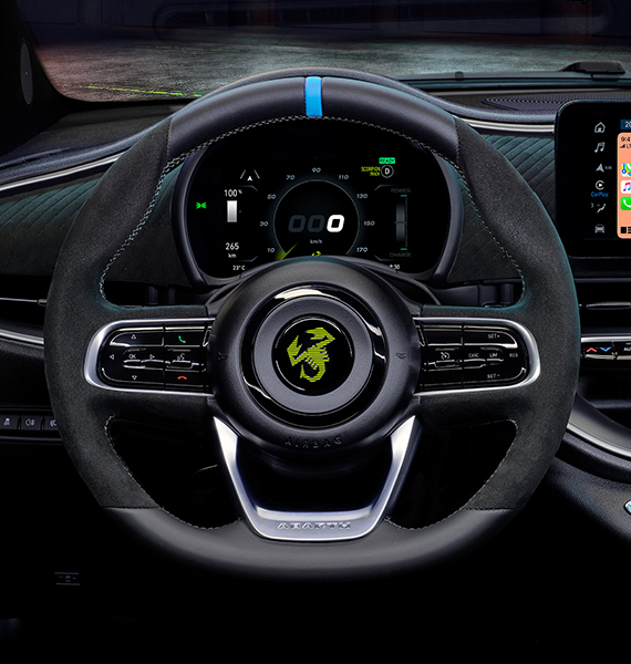 VOLANTE SPORTIVO IN ALCANTARA E PELLE